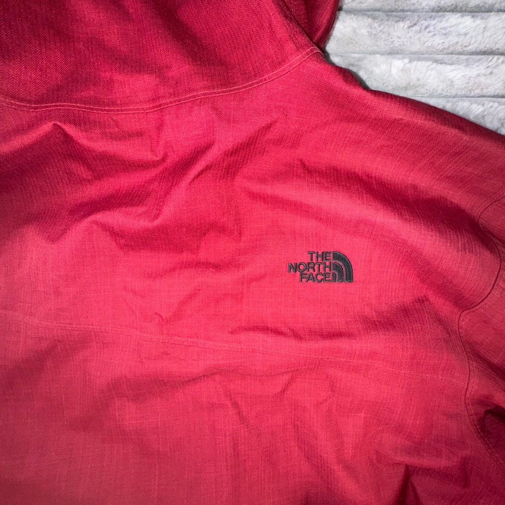 The North Face Hyvent Cyptic Mens Large Red Hooded Ski Jacket Winter Jacket Snow - Picture 13 of 15